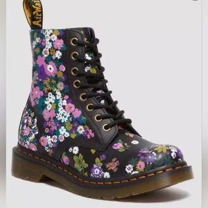 New Dr Martens 1460 Pascal Floral Print Lace Up Boots AirWair Flowers Black
